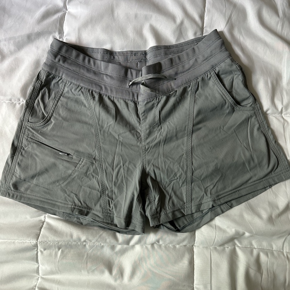 EUC The NorthFace Aphrodite shorts